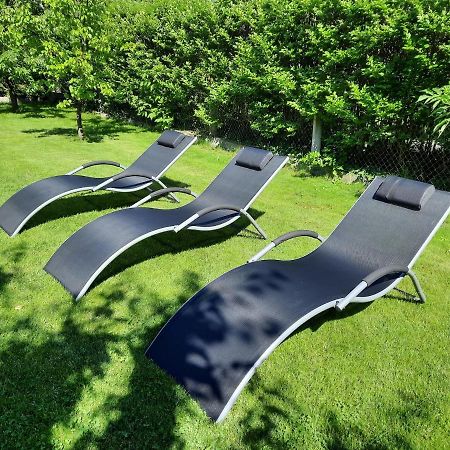הוילה שיופוק Sunny Garden Pihenohaz מראה חיצוני תמונה