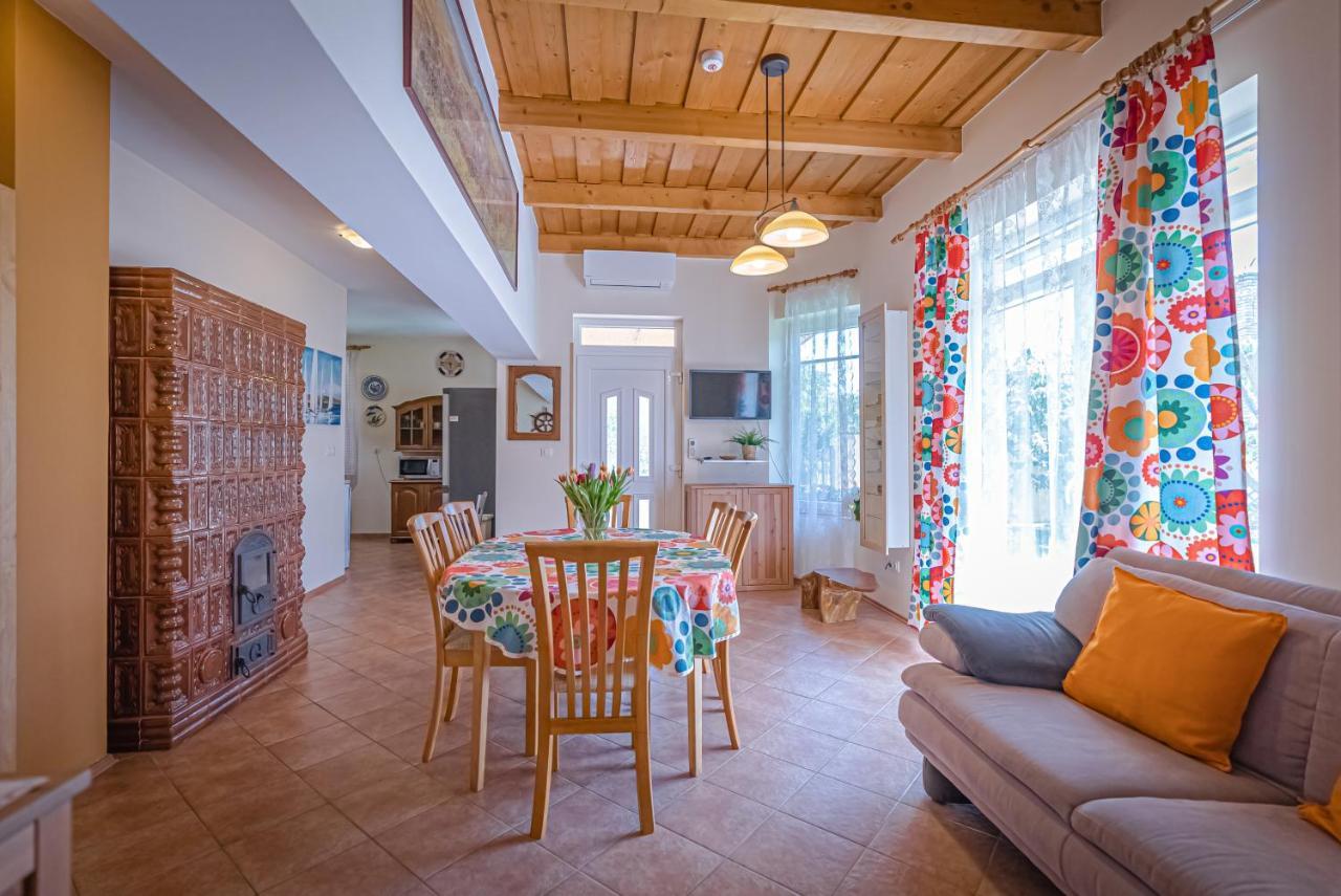 הוילה שיופוק Sunny Garden Pihenohaz מראה חיצוני תמונה