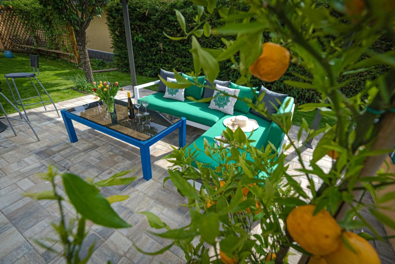 הוילה שיופוק Sunny Garden Pihenohaz מראה חיצוני תמונה