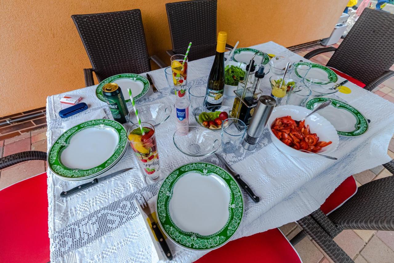 הוילה שיופוק Sunny Garden Pihenohaz מראה חיצוני תמונה
